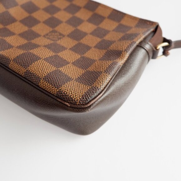 Authentic Preowned Louis Vuitton Damier Ebene Trousse Shoulder Bag - Picture 4 of 15
